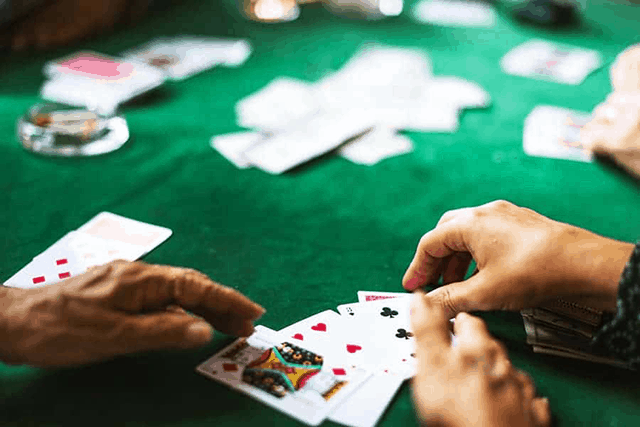 Đỉnh cao trong chiến thuật Poker người chơi nên biết