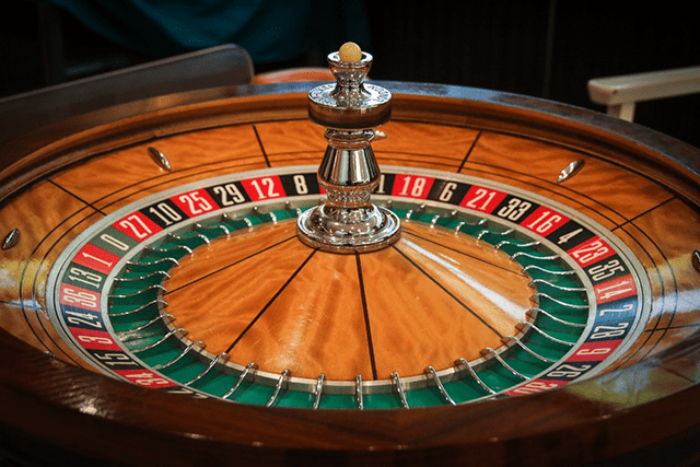 Phương pháp Parley và Phương pháp Martingale trong trò chơi Roulette