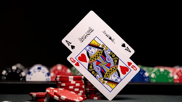 Làm thế nào để biết được cách chơi tựa game Blackjack?