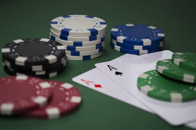 Chỉ ra những sai lầm cần tránh để giữ vững ưu thế khi chơi Poker