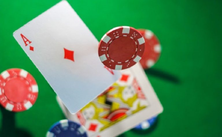Điều gì giúp cho bạn chơi Blackjack hay hơn để thắng nhà cái đơn giản?