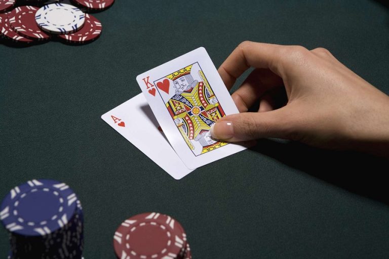 Chia sẻ những kinh nghiệm chơi Poker được cao thủ đúc kết qua mỗi ván bài