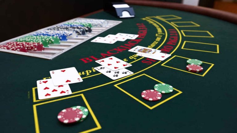 Chỉ ra những điều cần biết về game bài Blackjack để cá cược dễ thắng hơn